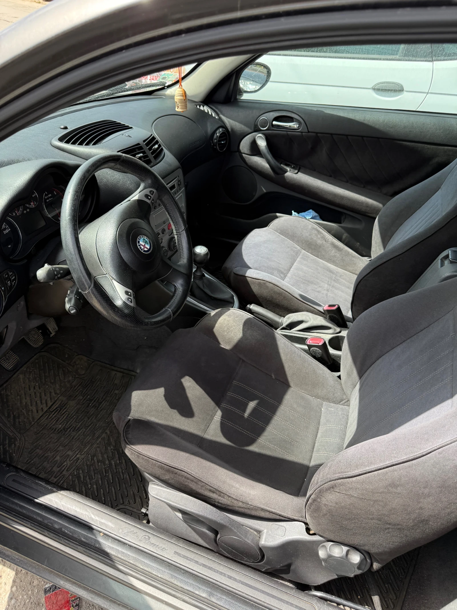 Alfa Romeo 147 1.9 JtD 8v - изображение 8