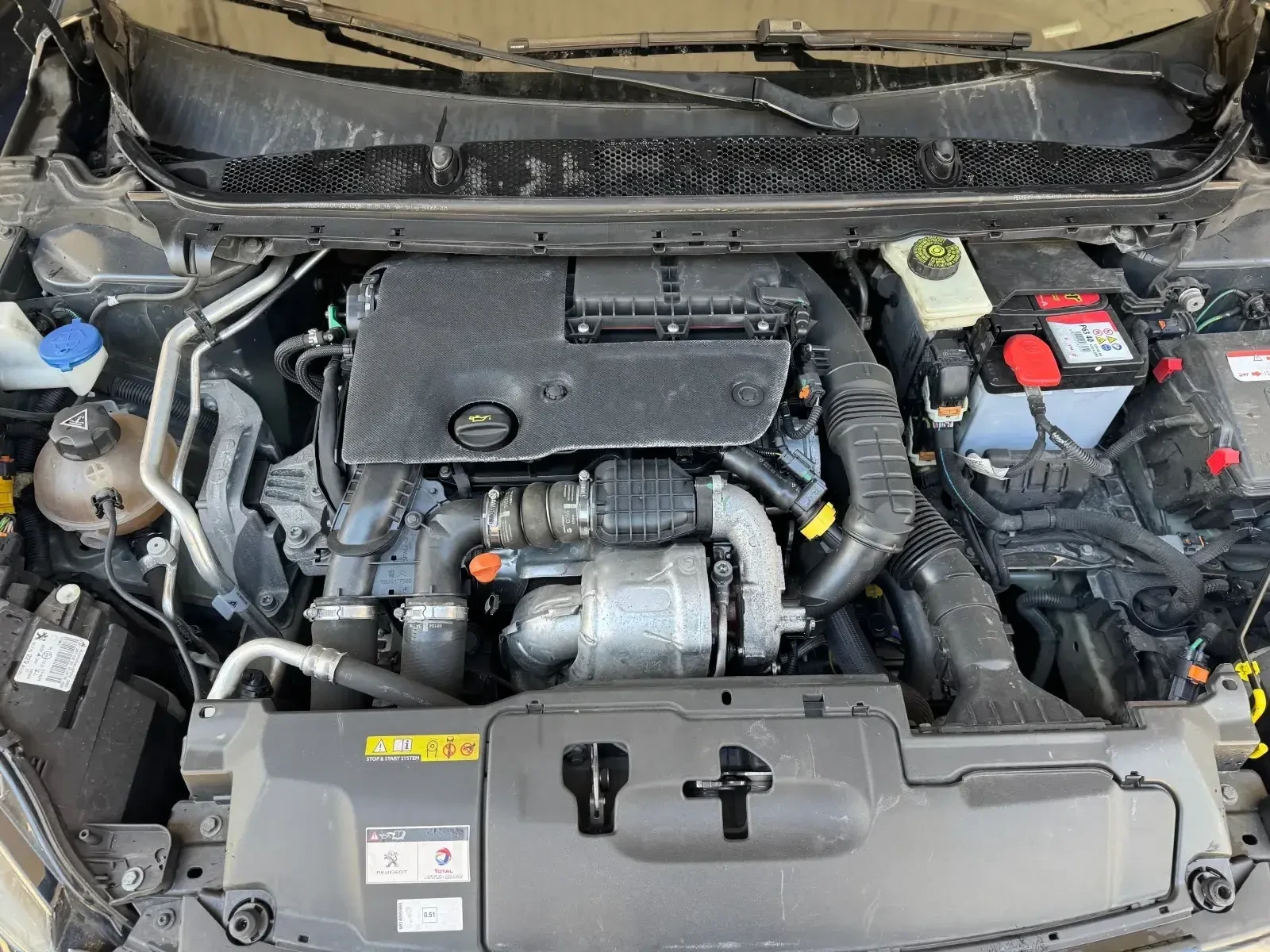 Peugeot 308 1.6eHDI-AUTOMAT-NAVI-камера | Mobile.bg — изображение 15