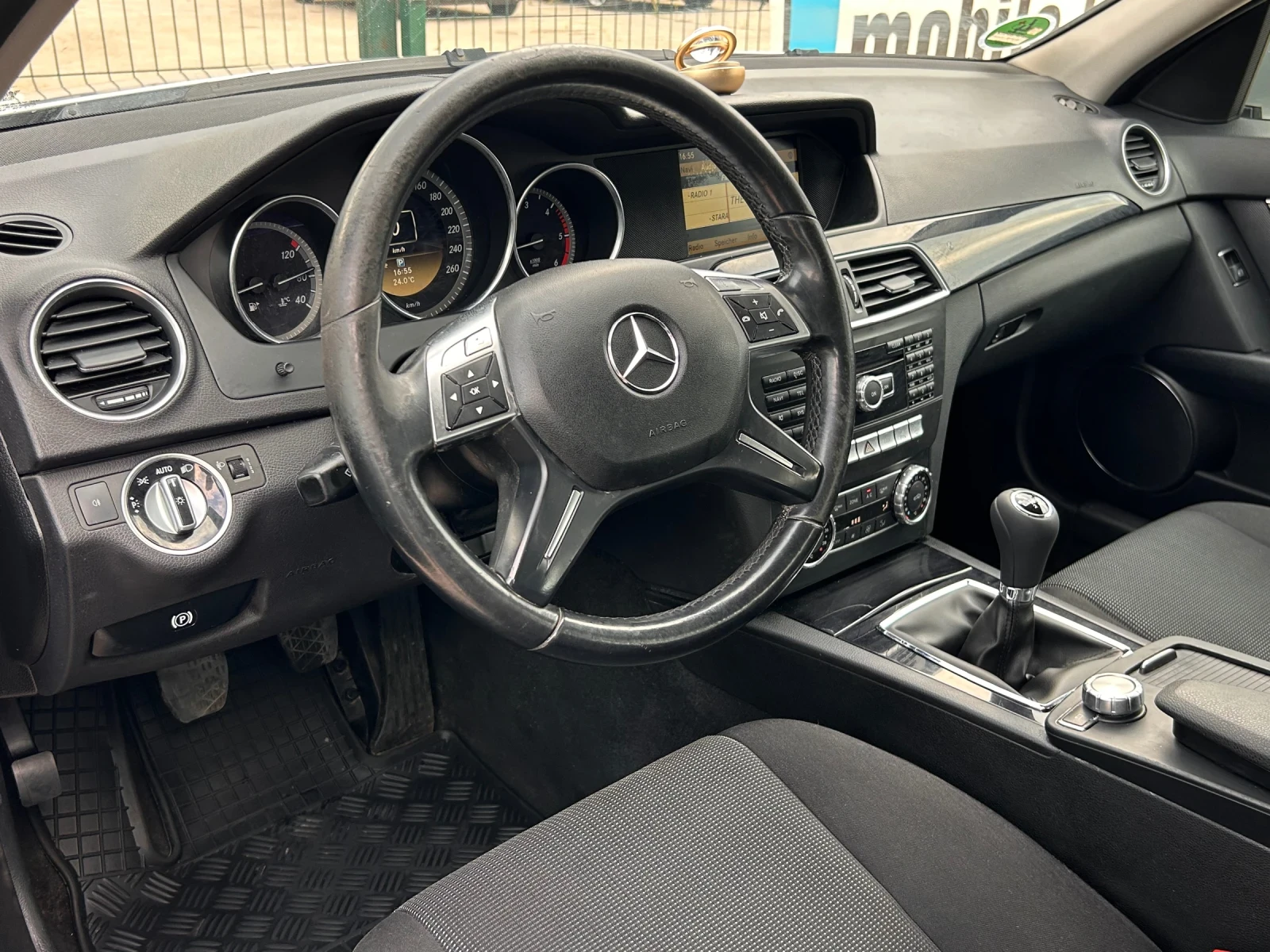 Mercedes-Benz C 220  - изображение 9