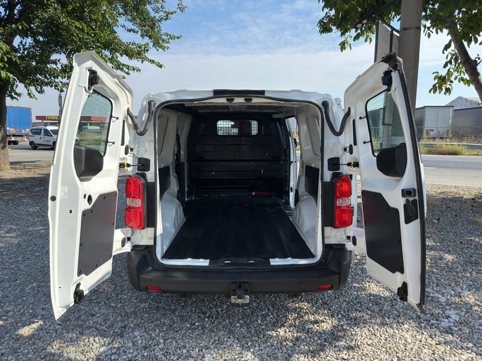 Toyota Proace City 2.0 HDI - изображение 7