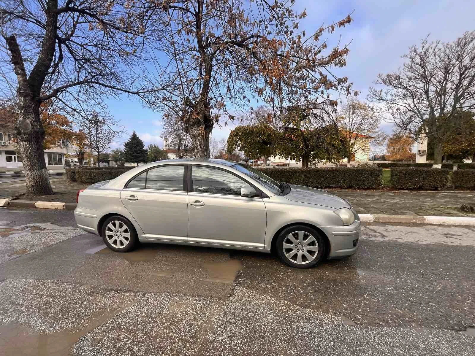 Toyota Avensis  - изображение 3