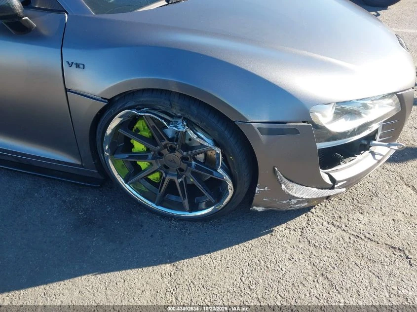 Audi R8 4.2L V-8 DI, DOHC, VVT, 420HP All Wheel Drive | Mobile.bg   11