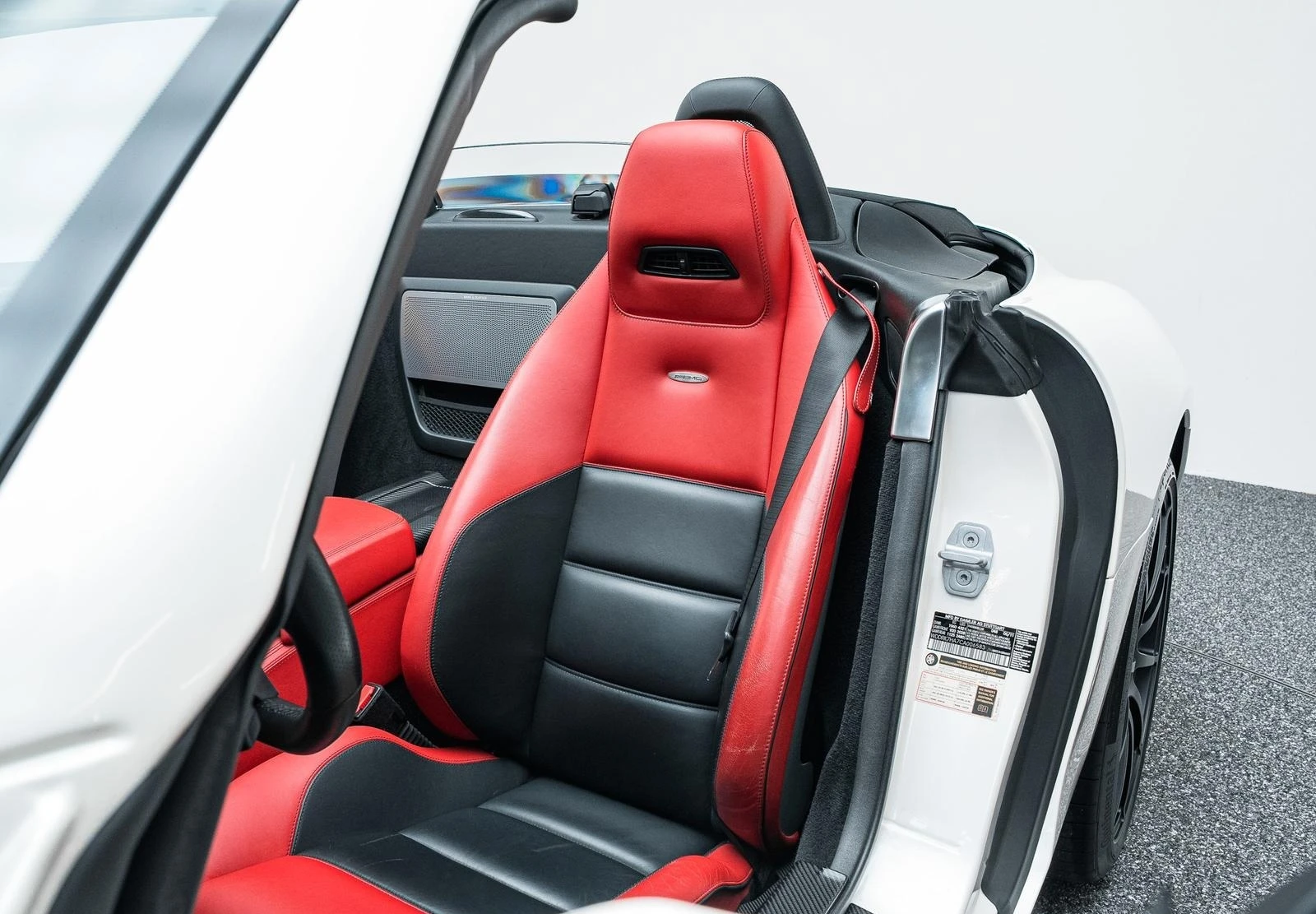 Mercedes-Benz SLS 6.3 AMG* ROADSTER* B&O-3D* CARBON* CAM* MEMORY*  | Mobile.bg � ����������� 12