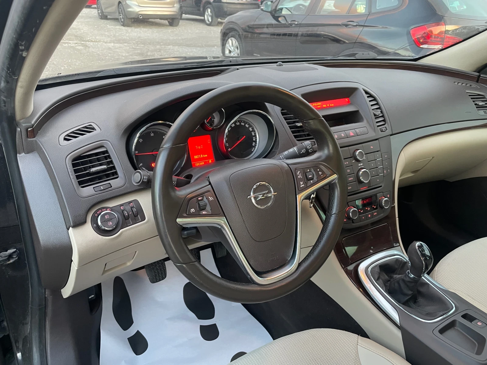 Opel Insignia 2.0CDTI КОЖА - изображение 9