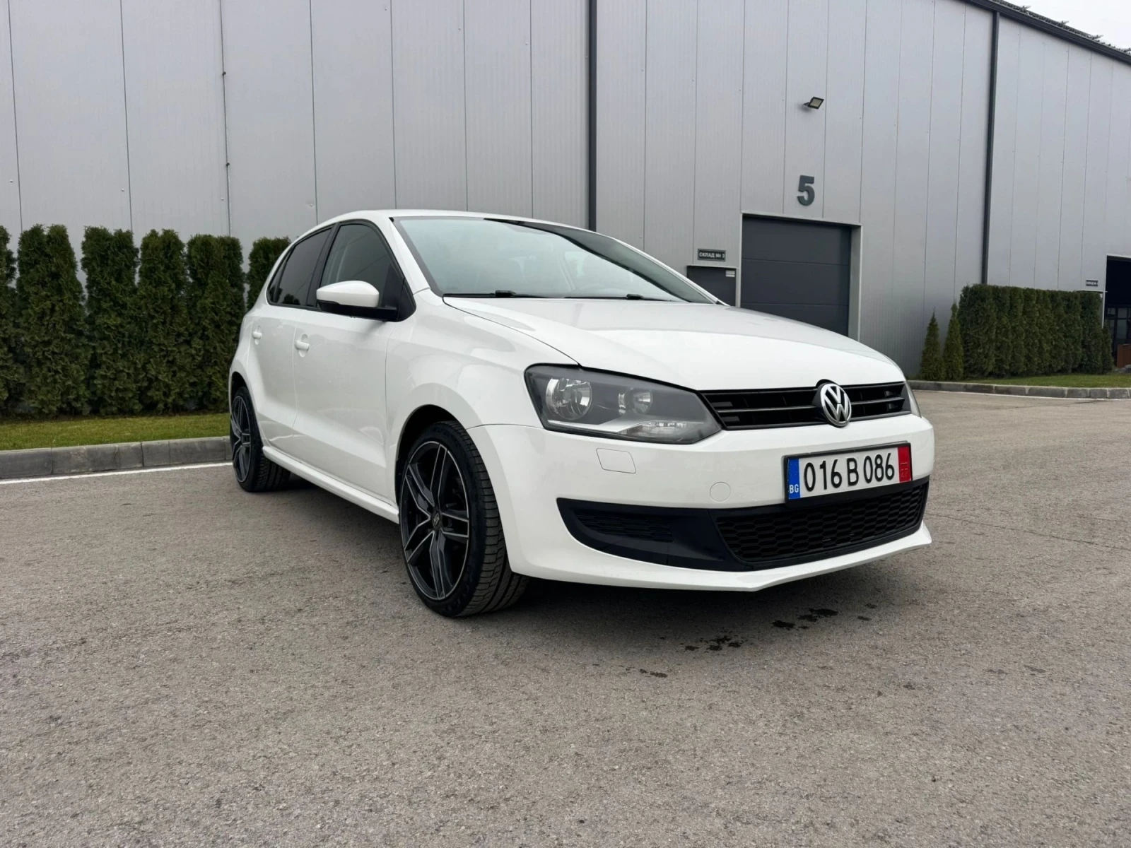 VW Polo 1.6 Tdi 90 kc Klimatronik  - изображение 8