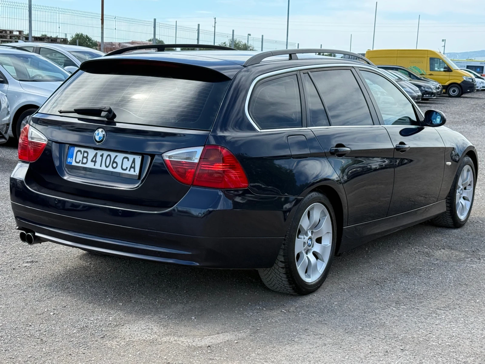 BMW 330 GAZ/BENZIN* Xenon* Navi, снимка 5 - Автомобили и джипове - 53538964