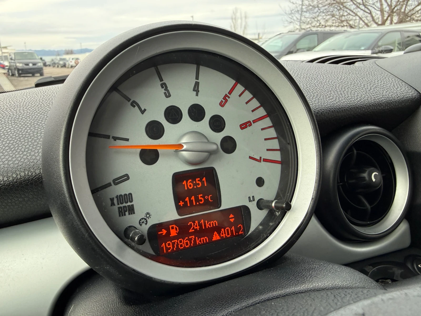 Mini Cooper 1.6d* 2009g* 190* * * km | Mobile.bg � ����������� 12