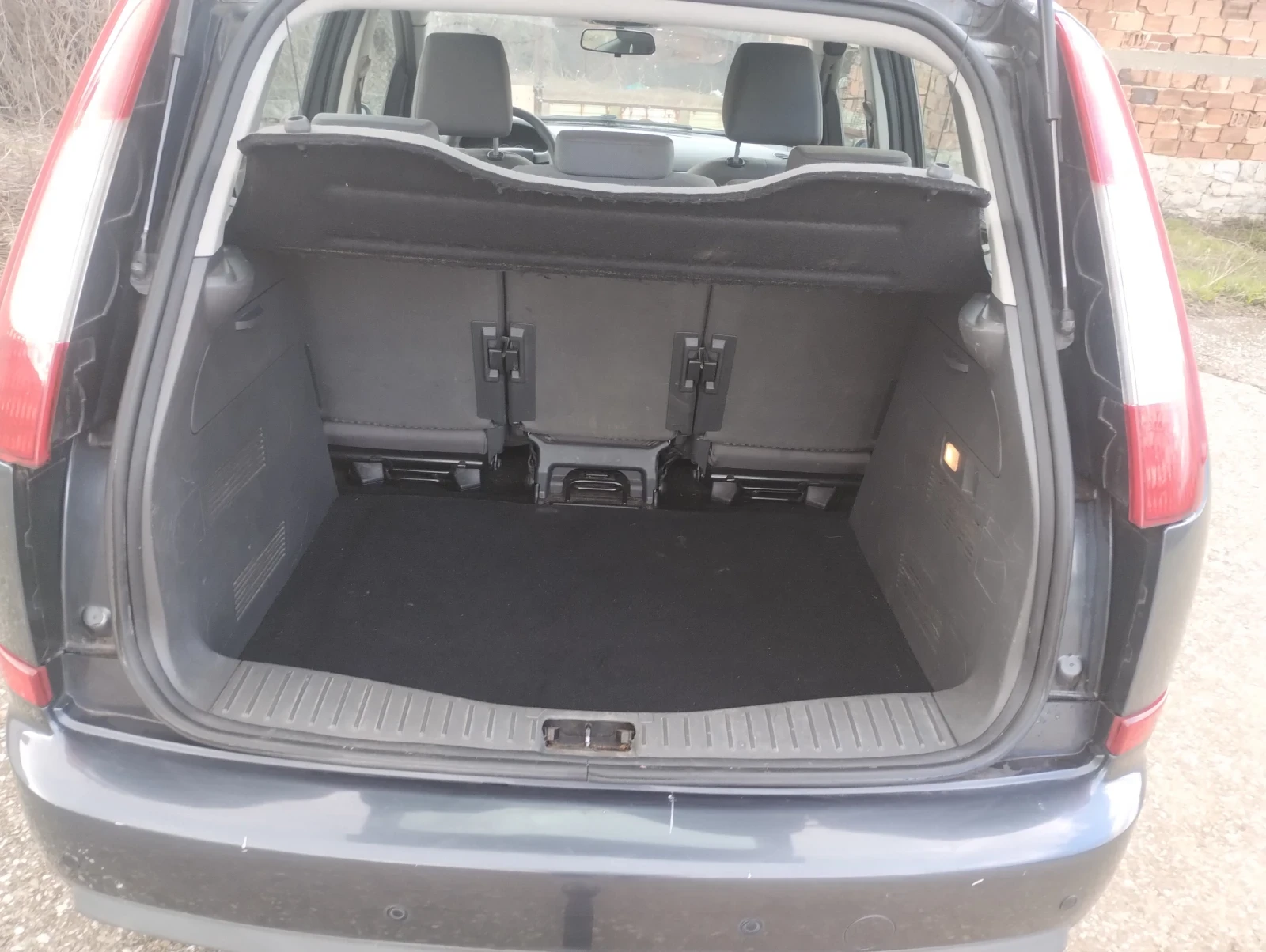 Ford Focus 1.6 , снимка 3 - Автомобили и джипове - 54007946