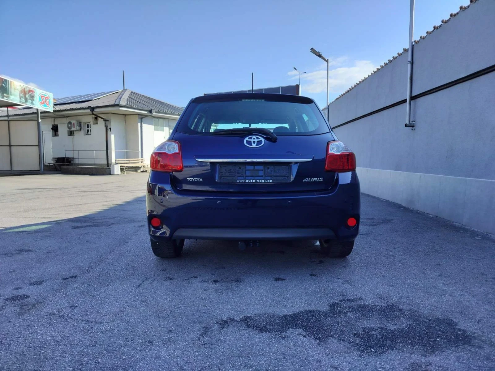 Toyota Auris 1.6i 132к.с 2011г., снимка 5 - Автомобили и джипове - 54143885