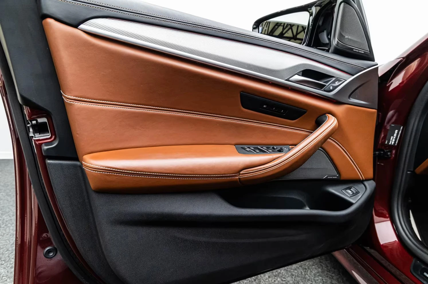 BMW M5 COMP/625HP/LASER/SHADOW/HUD/360/NAVI/194h, снимка 14 - Автомобили и джипове - 54228961