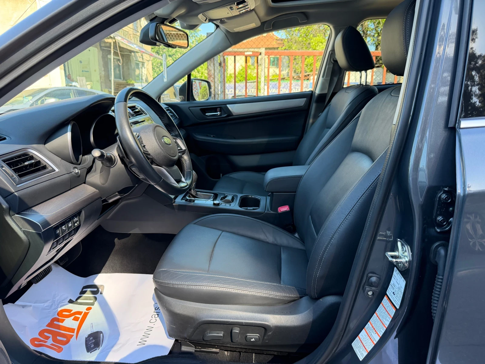 Subaru Outback 2.5 Face Gas/Benzin 77, 000 км, снимка 12 - Автомобили и джипове - 54559555