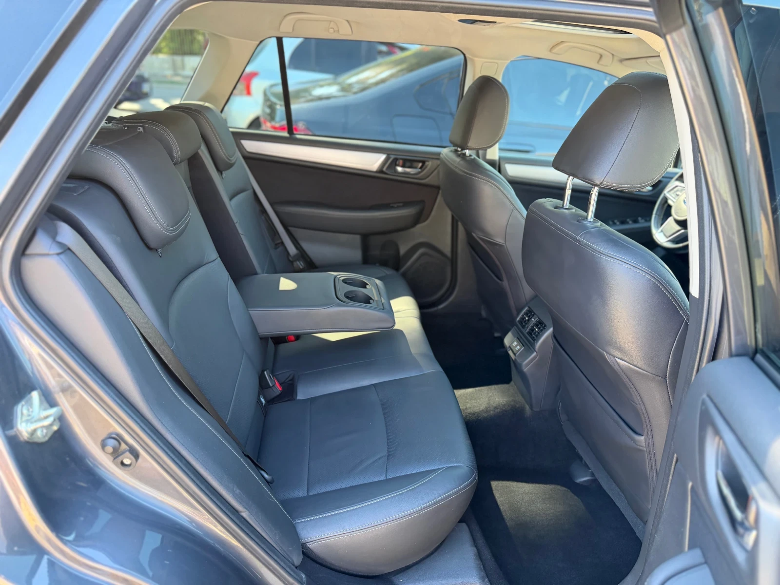 Subaru Outback 2.5 Face Gas/Benzin 77, 000 км, снимка 14 - Автомобили и джипове - 54559555