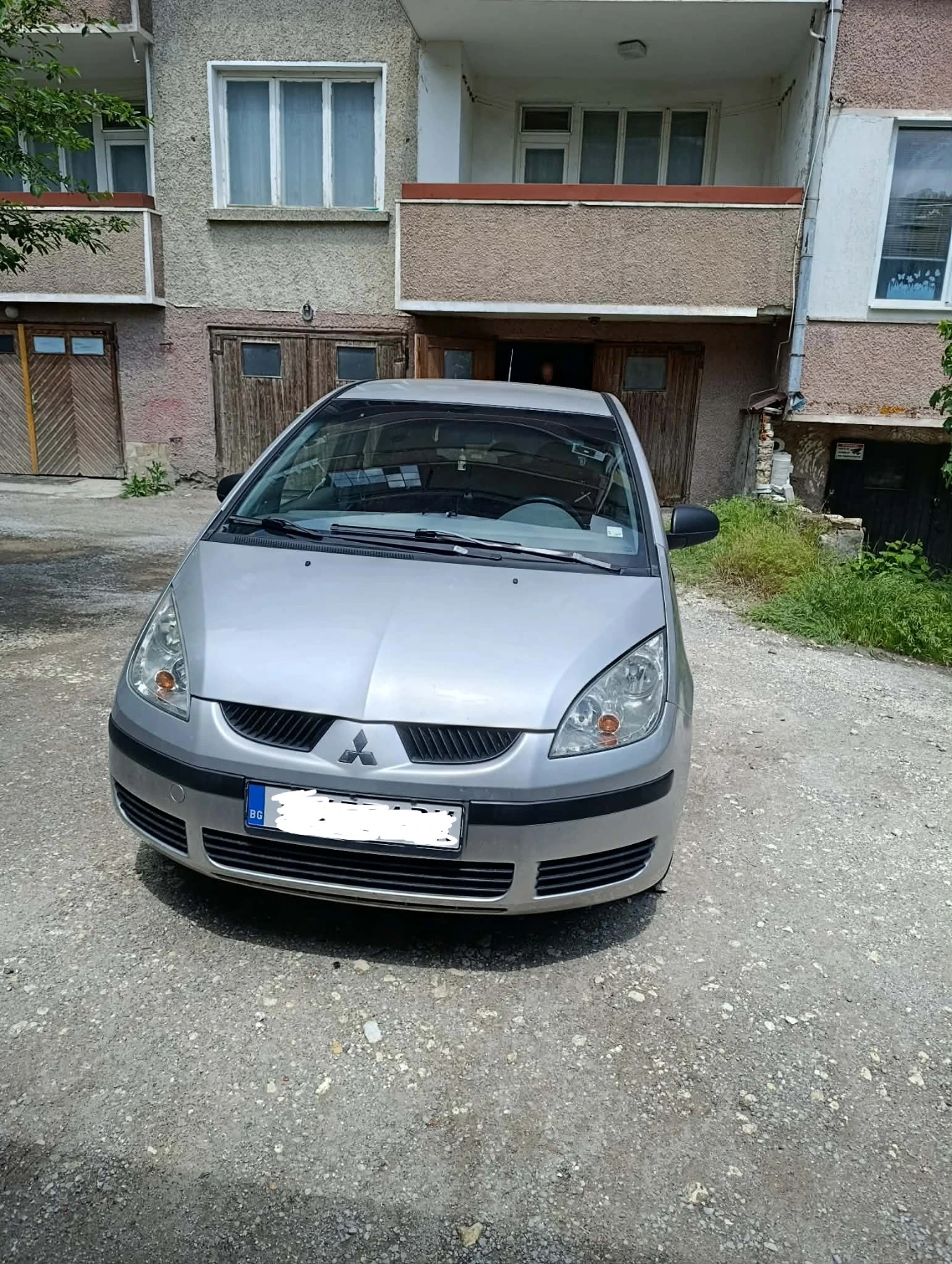Mitsubishi Colt 1.3, снимка 4 - Автомобили и джипове - 54681799
