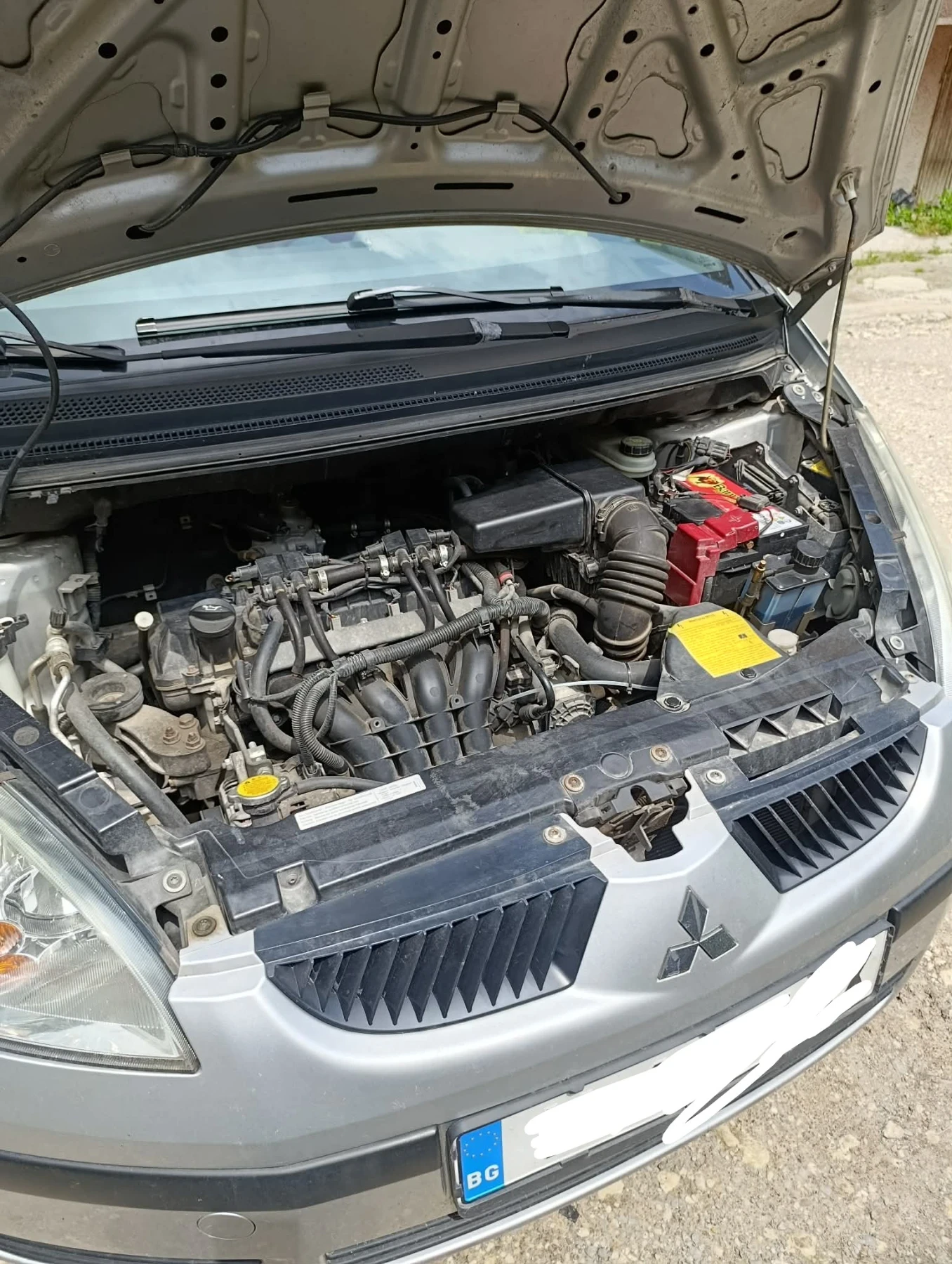 Mitsubishi Colt 1.3, снимка 2 - Автомобили и джипове - 54681799