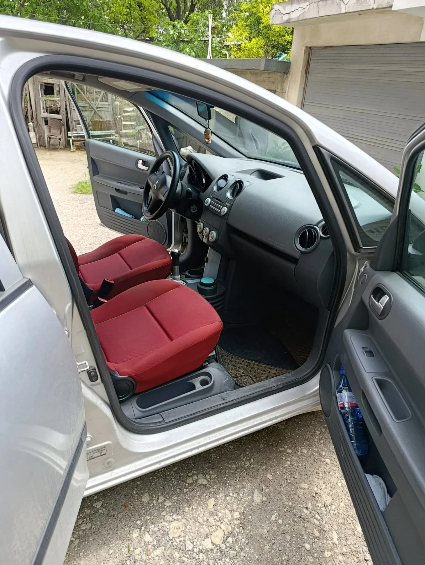 Mitsubishi Colt 1.3, снимка 7 - Автомобили и джипове - 54681799