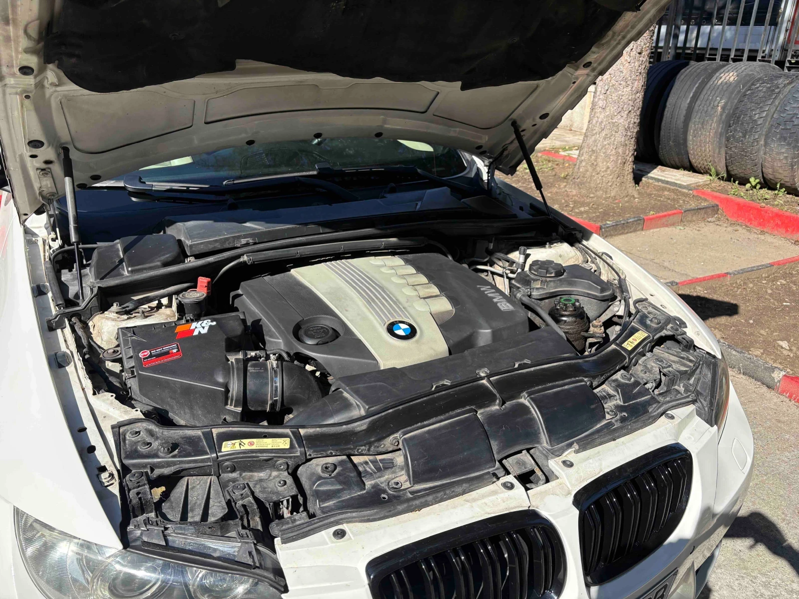BMW 330 XD, снимка 12 - Автомобили и джипове - 54811562