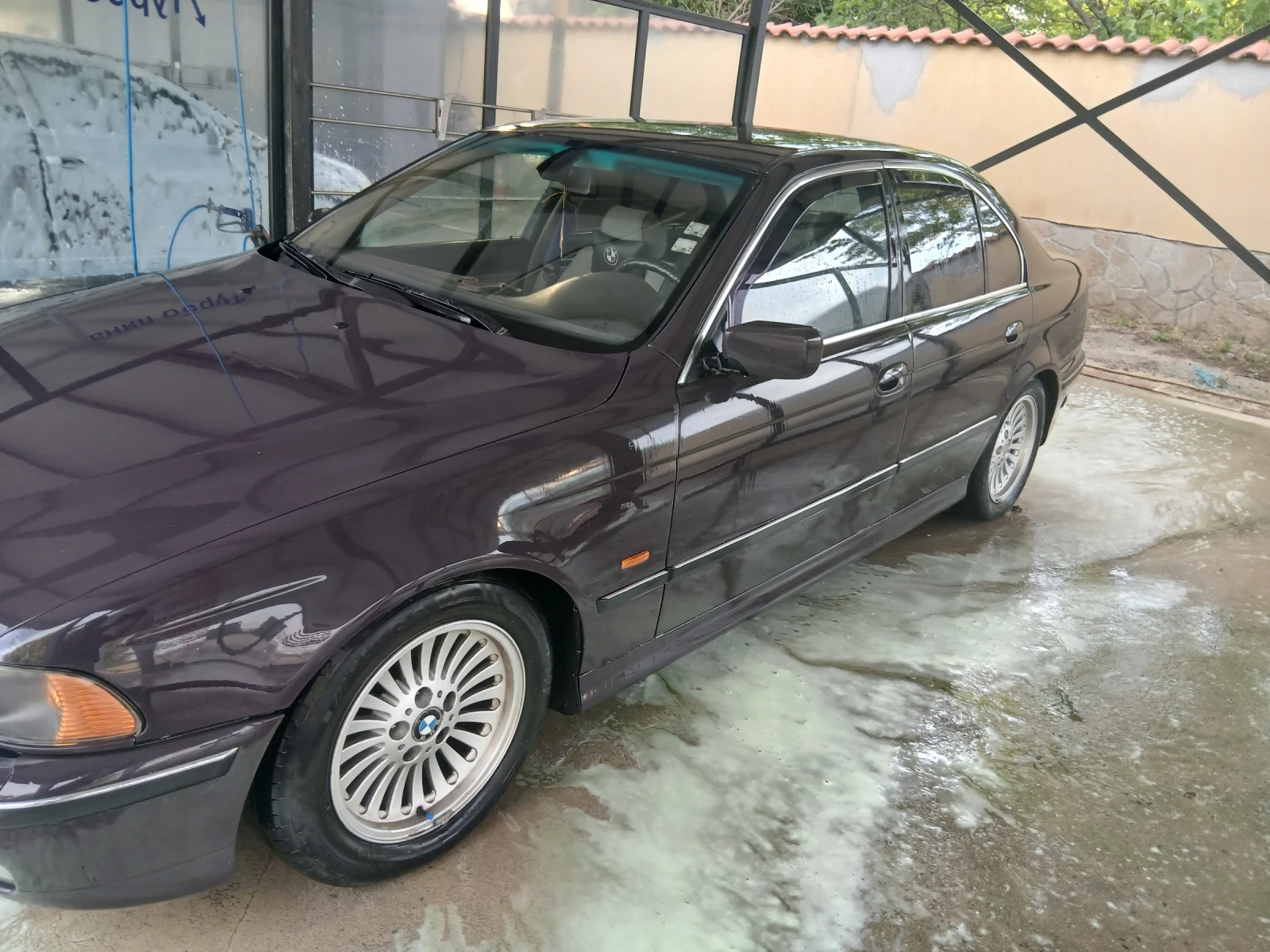 BMW 523, снимка 2 - Автомобили и джипове - 54873600