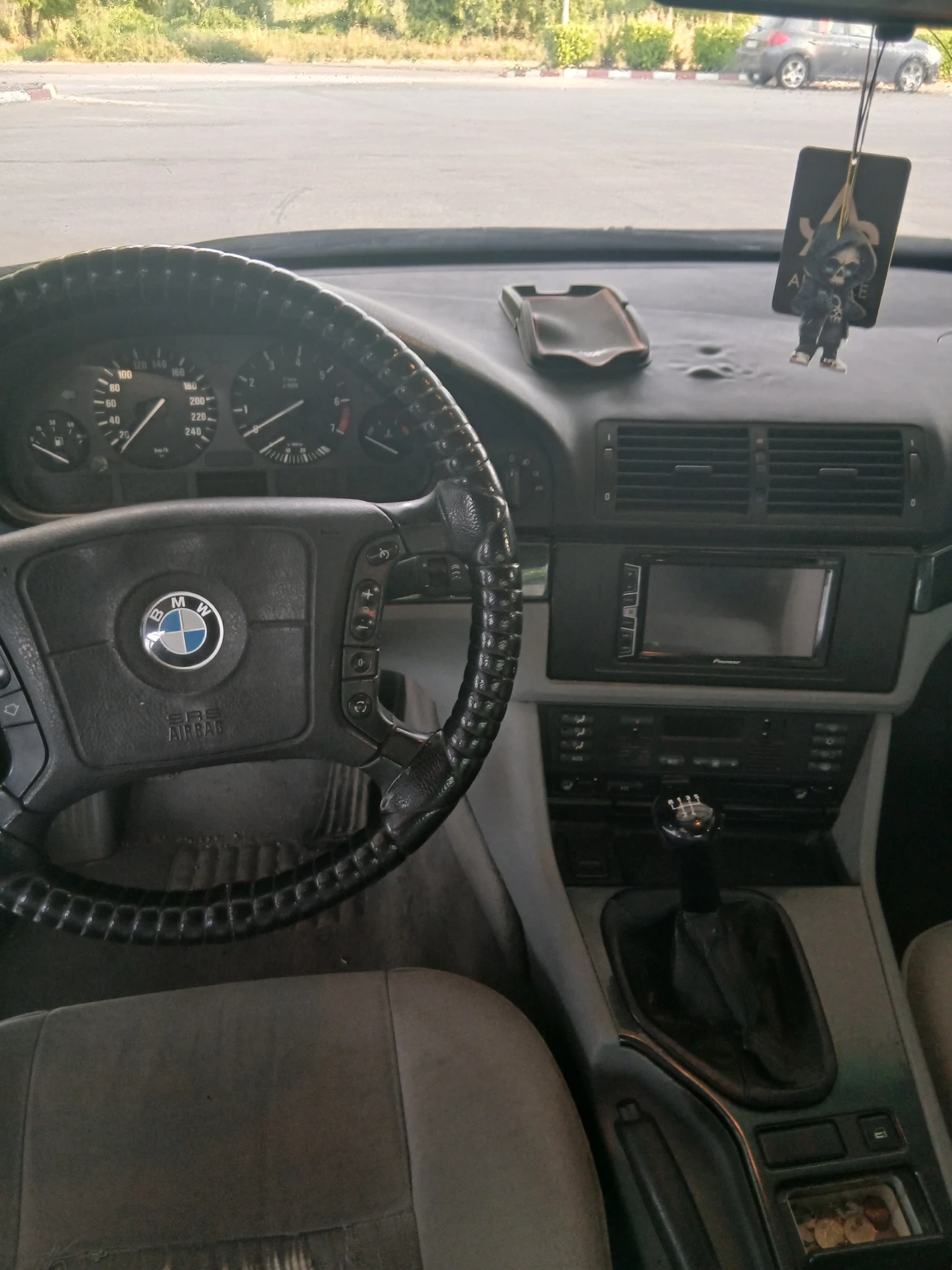 BMW 523, снимка 6 - Автомобили и джипове - 54873600