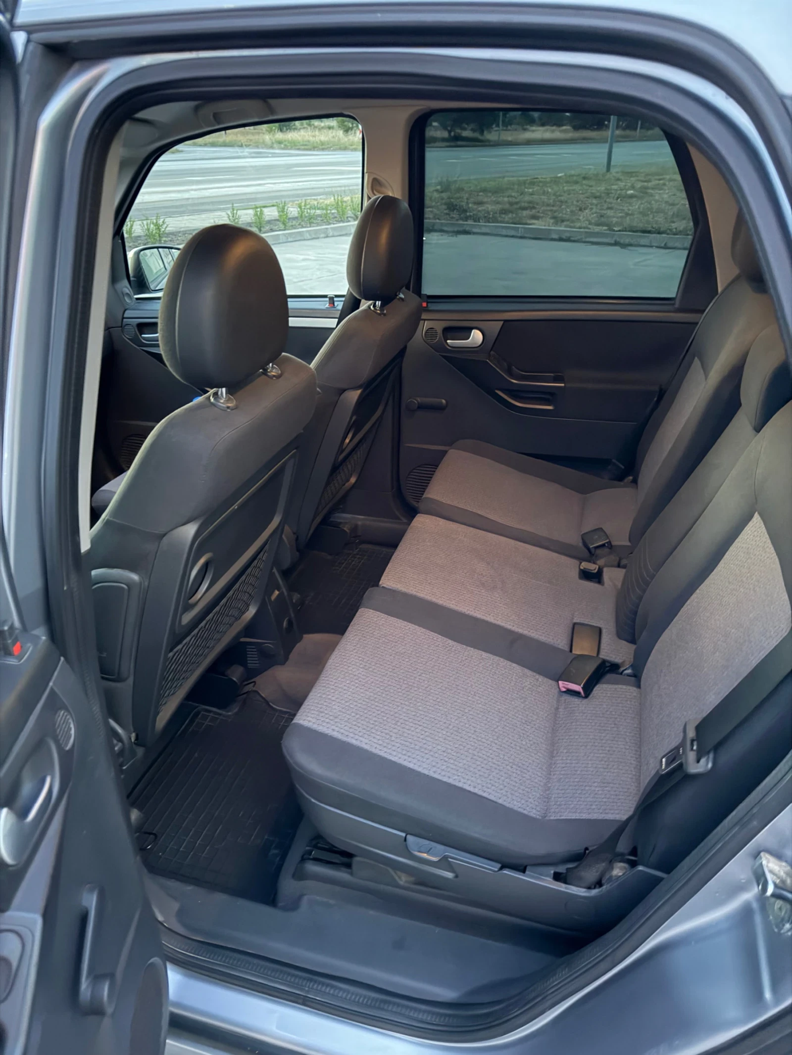 Opel Meriva 1.6 газ бензин , снимка 6 - Автомобили и джипове - 55236549