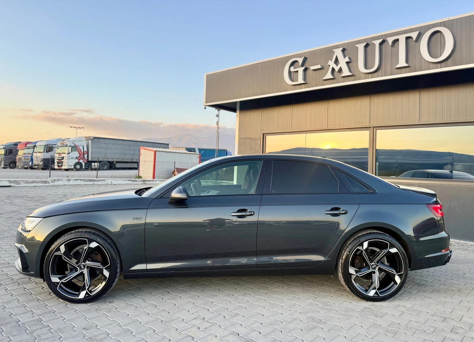 Audi A4 2.0TDI RS4 optic Собствен лизинг !!!, снимка 8 - Автомобили и джипове - 55288468