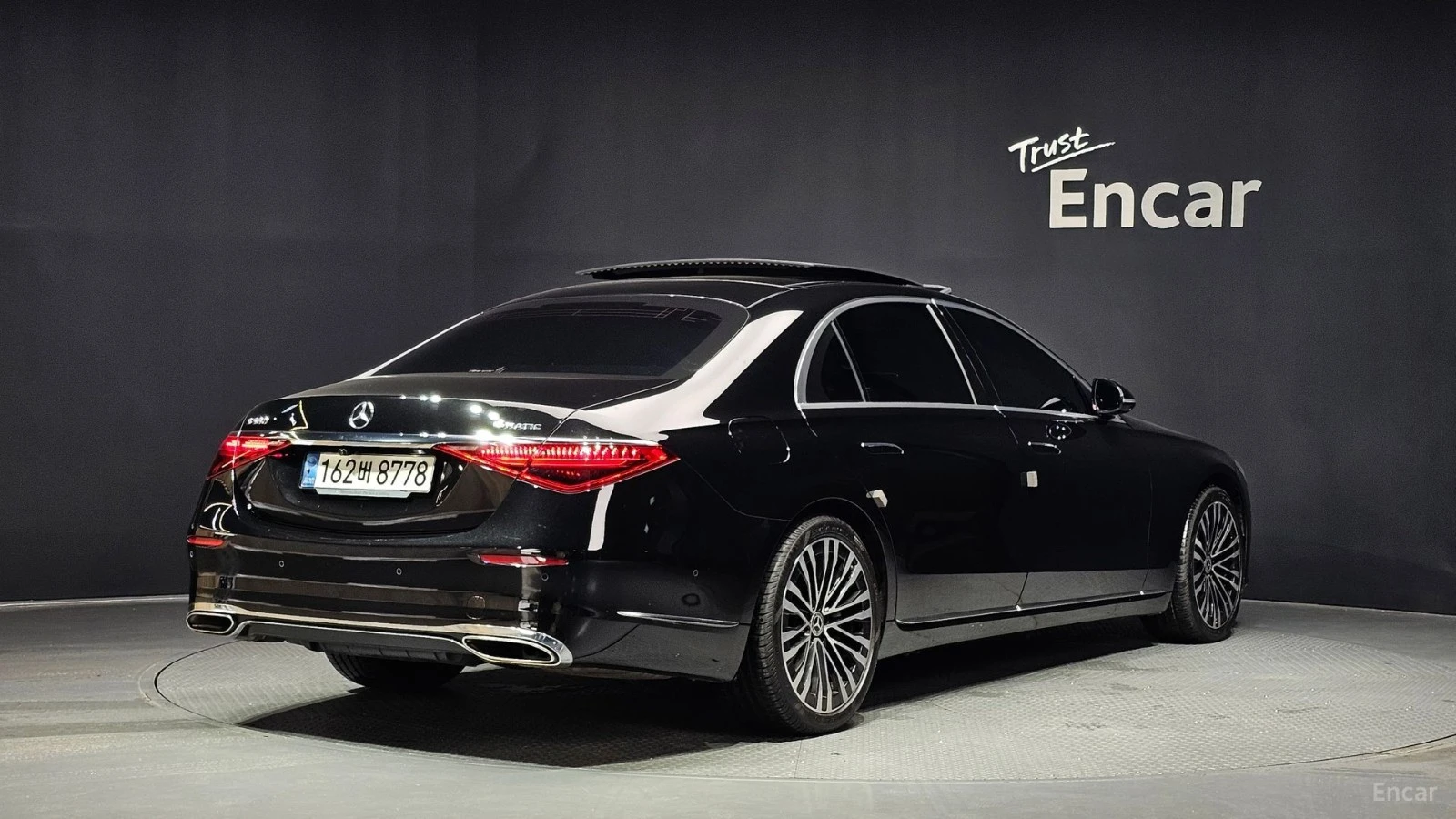 Mercedes-Benz S 580 LONG 4MATIC* HUD* МОНИТОРИ* МАСАЖИ* 360, снимка 2 - Автомобили и джипове - 55425281