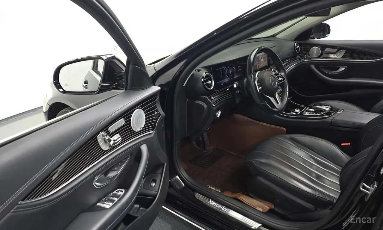 Mercedes-Benz E 450 4MATIC/360/DIS/HUD/BURMESTER/ОБДУХВАНЕ, снимка 12 - Автомобили и джипове - 55786982