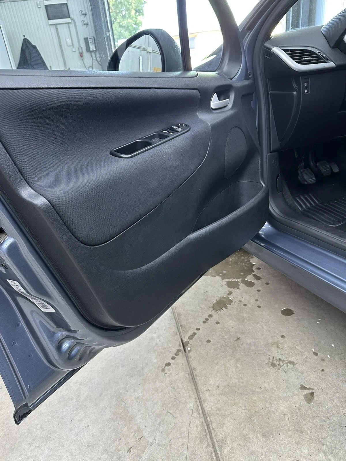 Peugeot 207, снимка 10 - Автомобили и джипове - 56151910