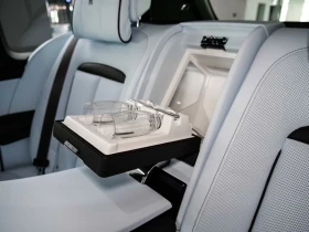 Rolls-Royce Cullinan SERIES II / FACELIFT / 4-SEATS / STARLIGHT /, снимка 17