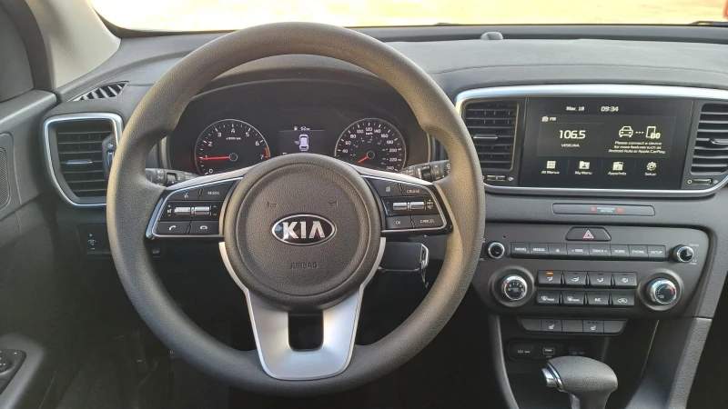 Kia Sportage, снимка 7 - Автомобили и джипове - 47046869