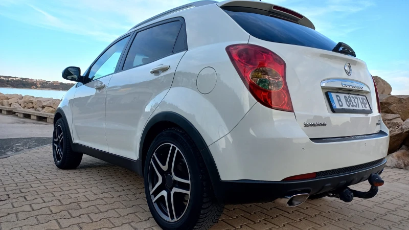 SsangYong Korando 2.0 XDI 4x4 Aut, снимка 6 - Автомобили и джипове - 52830360