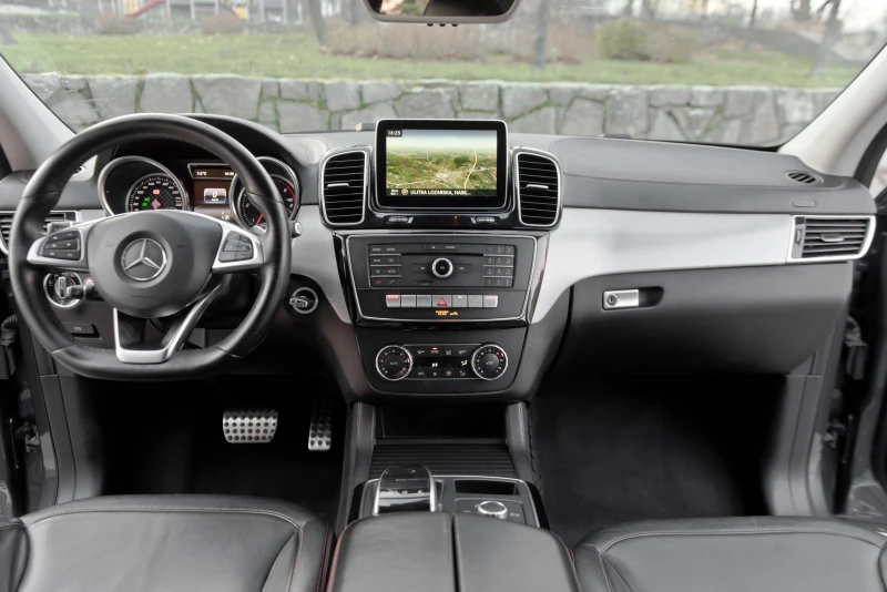 Mercedes-Benz GLE 350 AMG , снимка 10 - Автомобили и джипове - 52836294