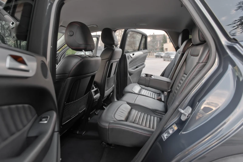 Mercedes-Benz GLE 350 AMG , снимка 12 - Автомобили и джипове - 52836294