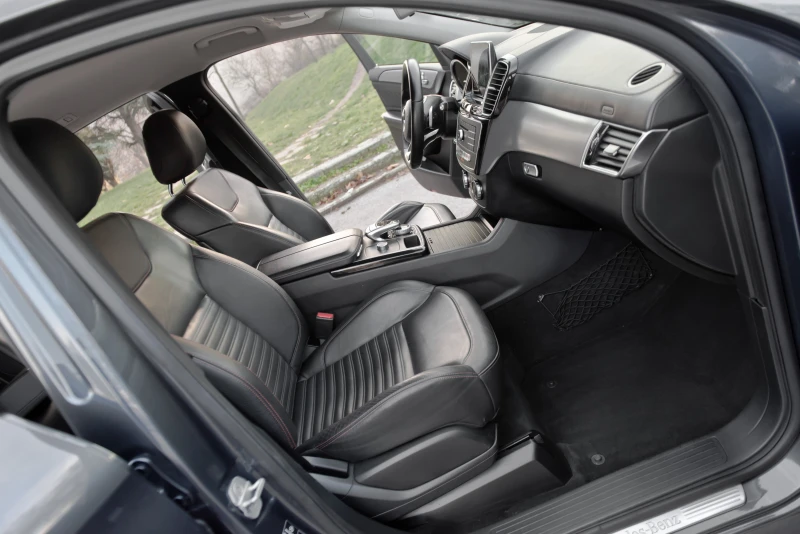 Mercedes-Benz GLE 350 AMG , снимка 11 - Автомобили и джипове - 52836294