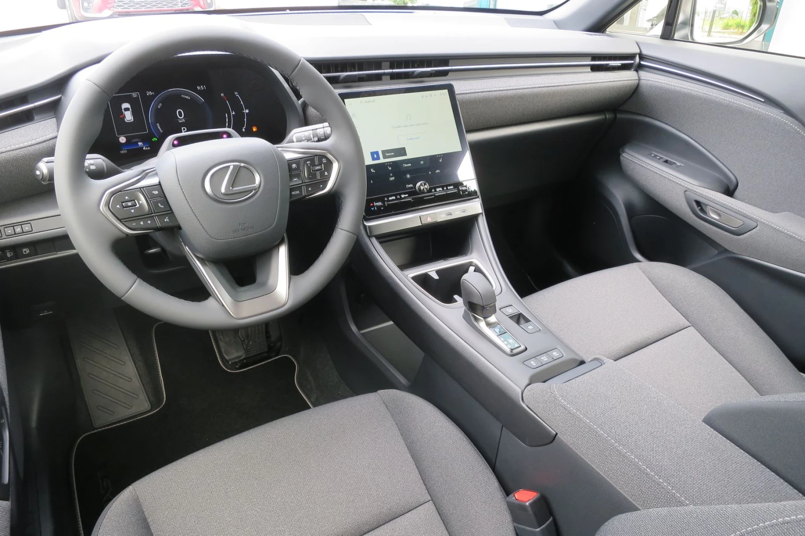 Toyota C-HR LEXUS LBX 400 лв.вноска 6г.СЕРВИЗ+ 10г.ГАРАНЦИЯ - изображение 4