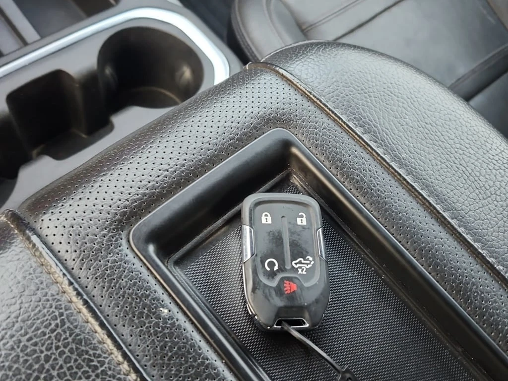 Gmc Sierra * 2500hd * DENALI CREW CAB STD BED * CARFAX *  - изображение 8