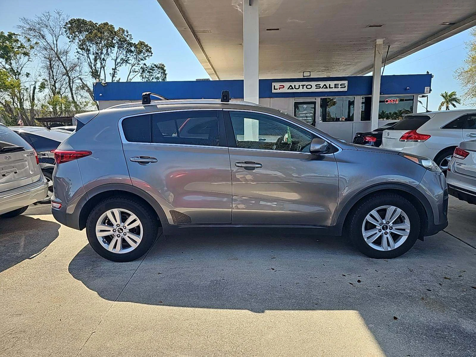 Kia Sportage LX, снимка 2 - Автомобили и джипове - 53851405