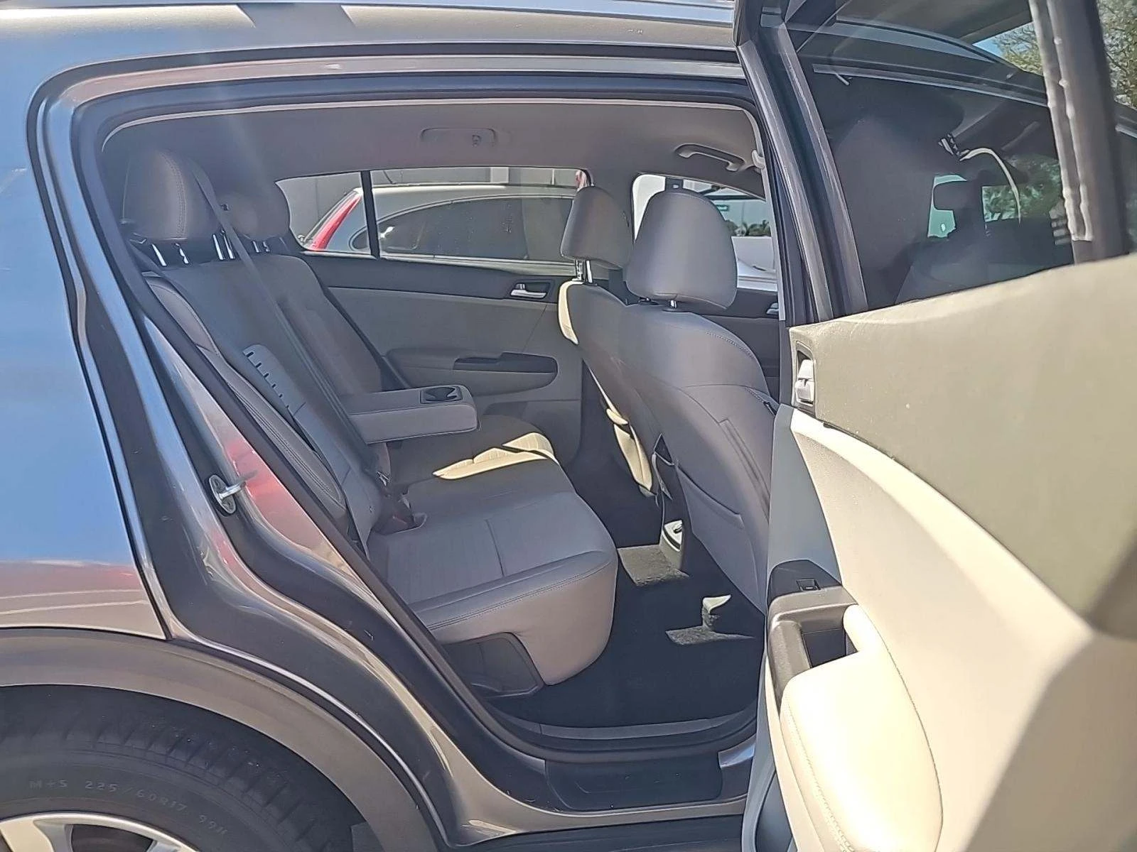 Kia Sportage LX, снимка 12 - Автомобили и джипове - 53851405