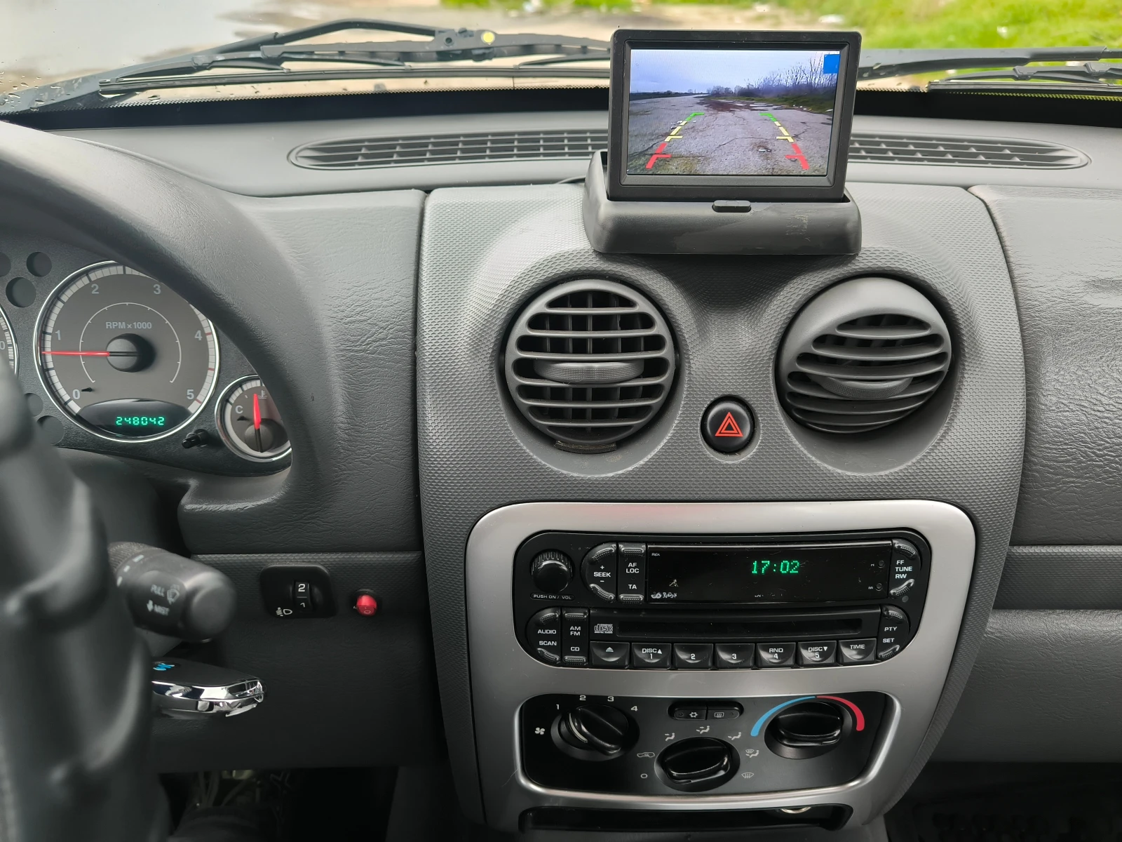 Jeep Cherokee 2.8 CRD, снимка 12 - Автомобили и джипове - 54010775