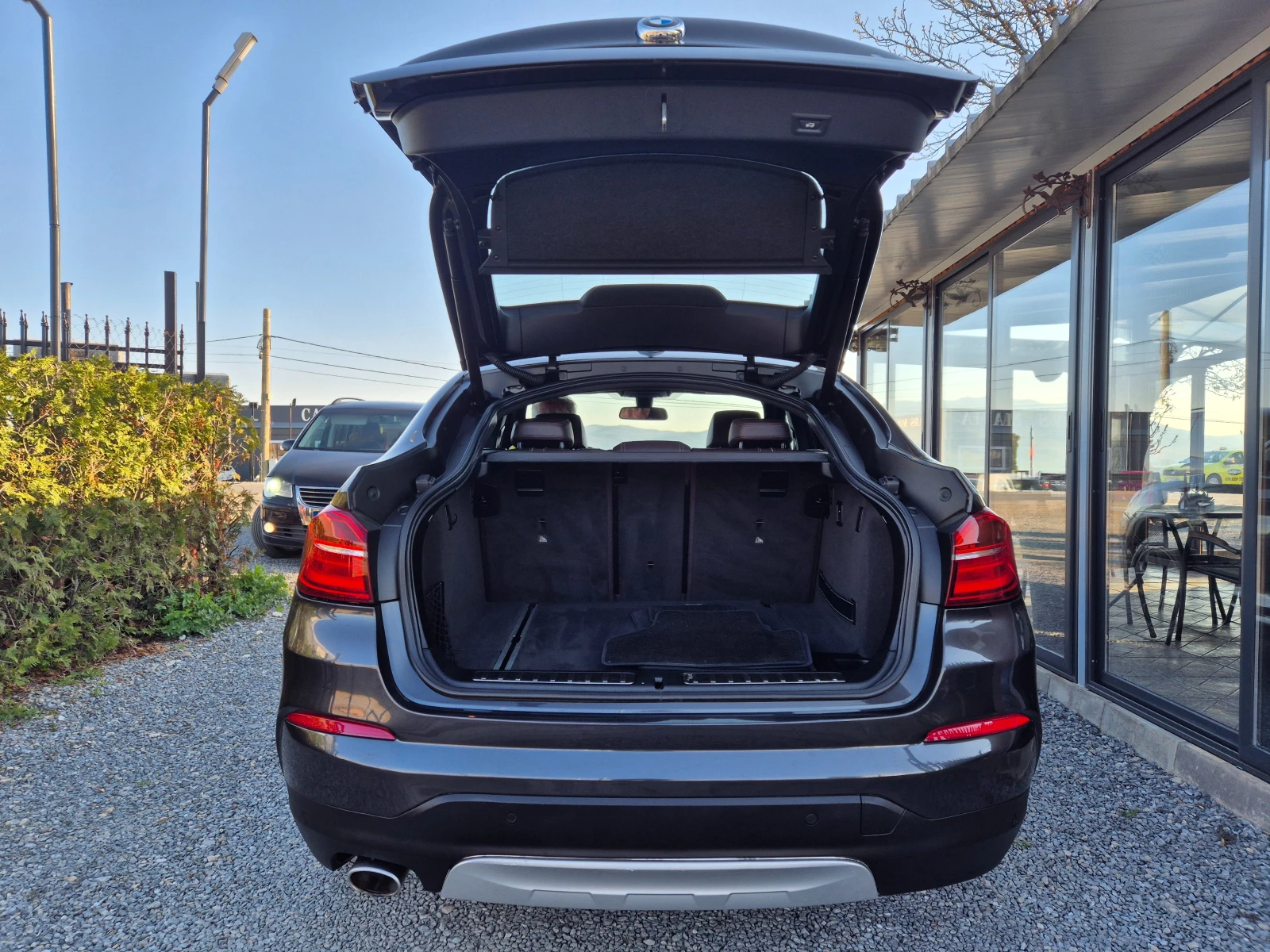 BMW X4 2.0D* Xdrive* AUTOMAT* NAVI* KAMERA* , снимка 13 - Автомобили и джипове - 54145589