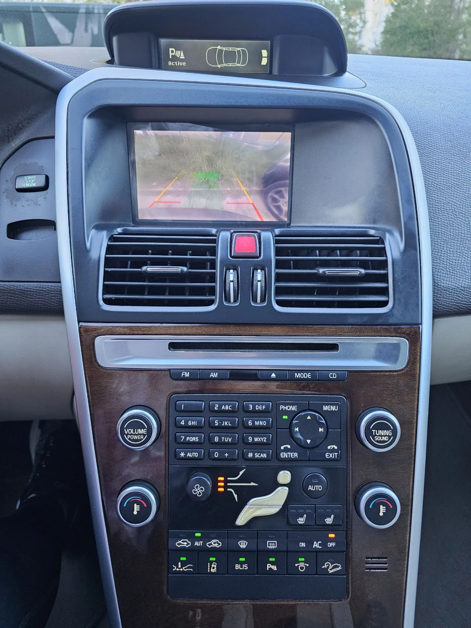 Volvo XC60 Summum, снимка 12 - Автомобили и джипове - 54335435