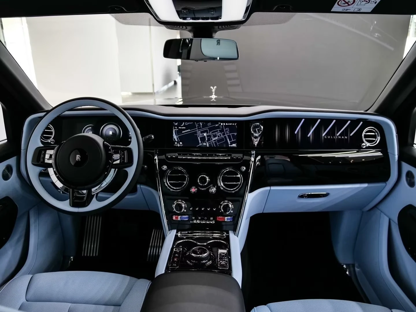 Rolls-Royce Cullinan SERIES II / FACELIFT / 4-SEATS / STARLIGHT /, снимка 13 - Автомобили и джипове - 54366857