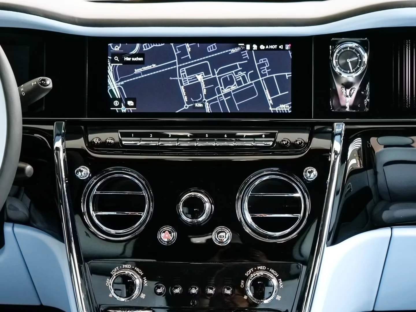 Rolls-Royce Cullinan SERIES II / FACELIFT / 4-SEATS / STARLIGHT /, снимка 11 - Автомобили и джипове - 54366857