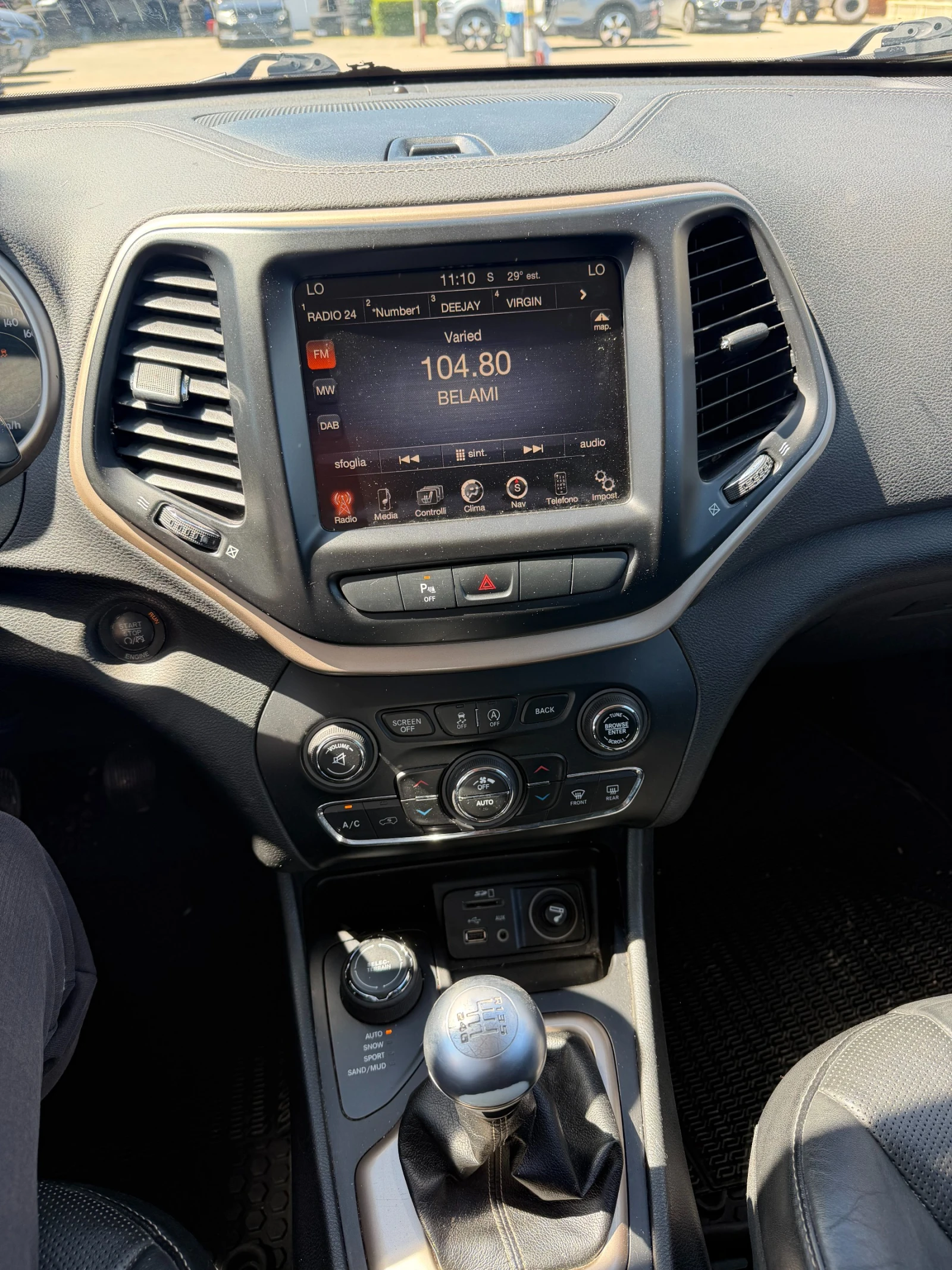Jeep Cherokee 2.0M-JET 4WD NAVI/KOJA/KAMERA EURO 5, снимка 14 - Автомобили и джипове - 54913344