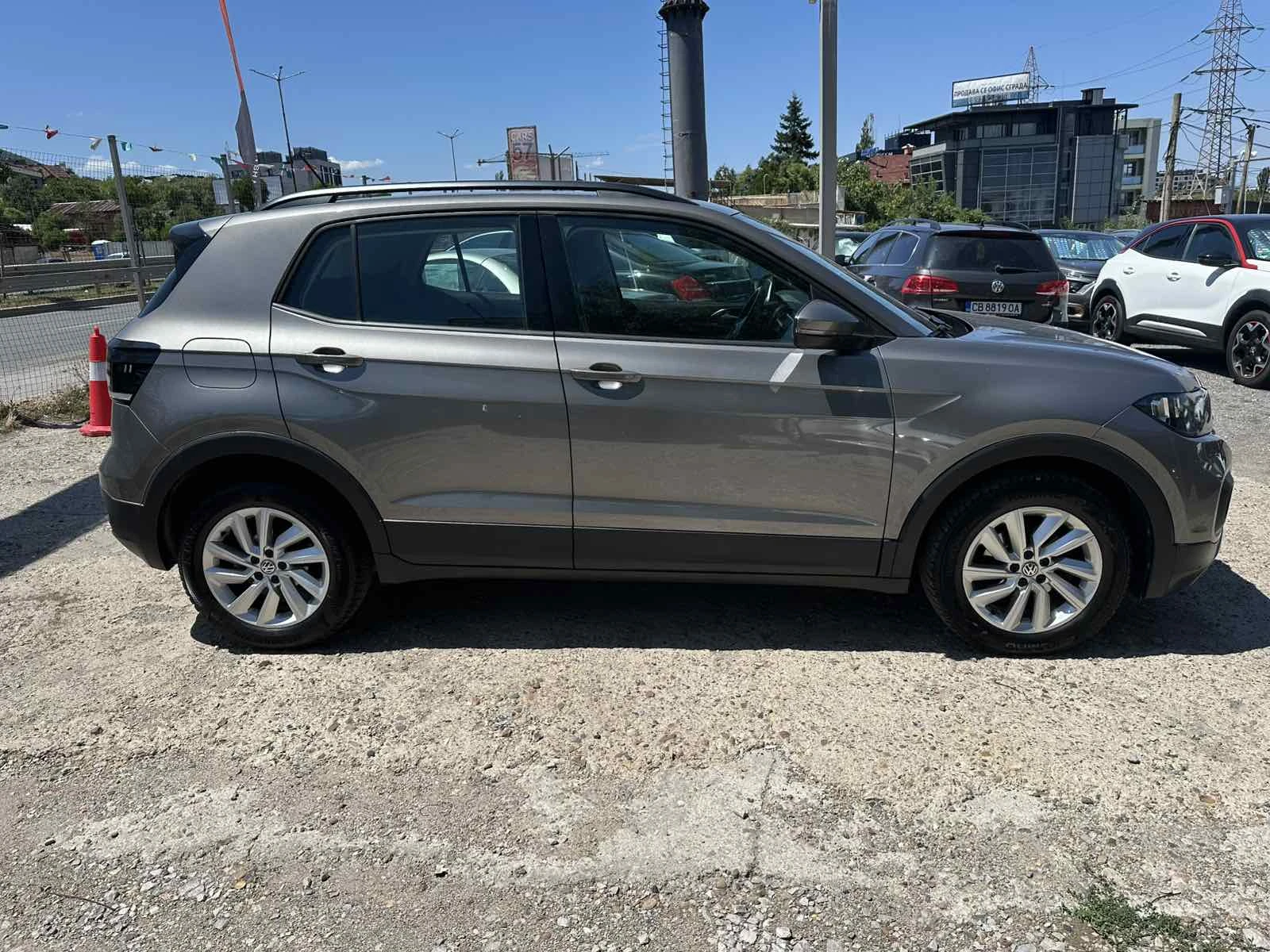 VW T-Cross 1.0TSI 6-Скорости Регистриран, снимка 7 - Автомобили и джипове - 55445788