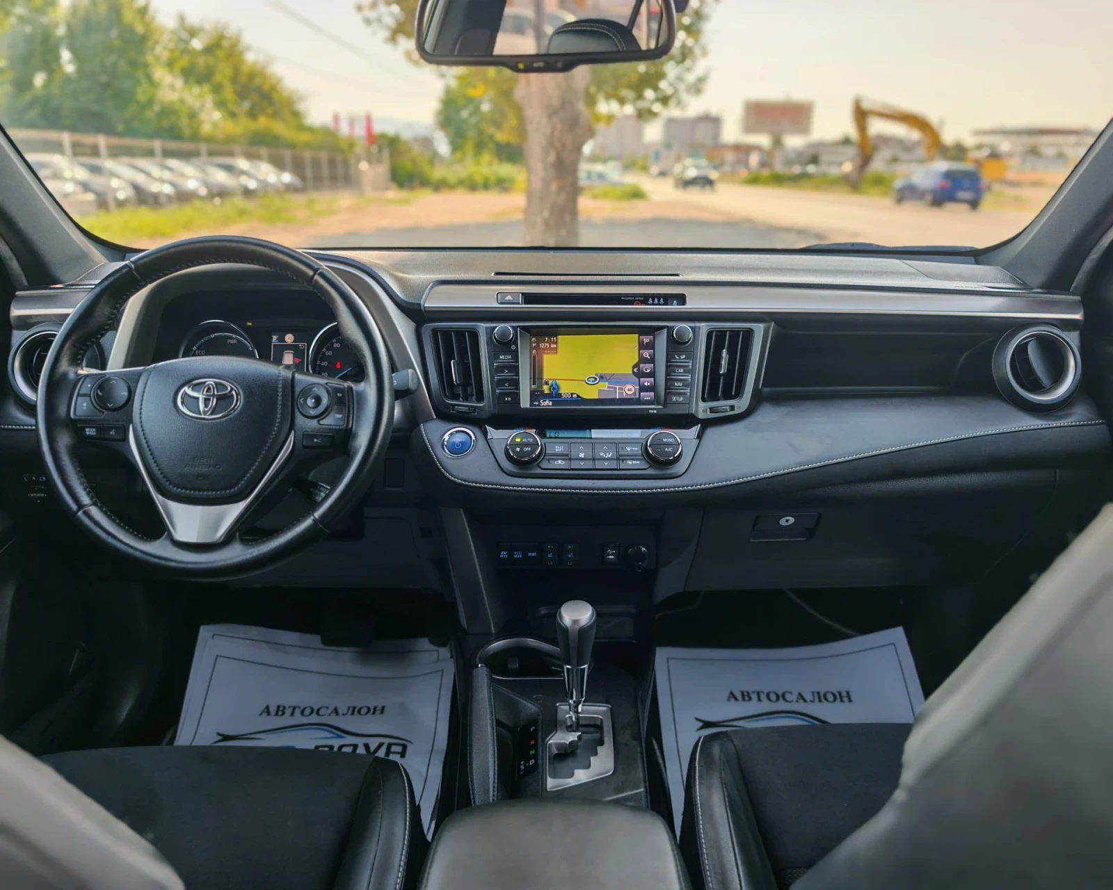 Toyota Rav4 2.5 197 К.С. ХИБРИД! 128 000 КМ! LOUNGE! СЕРВИЗНА!, снимка 13 - Автомобили и джипове - 55546477