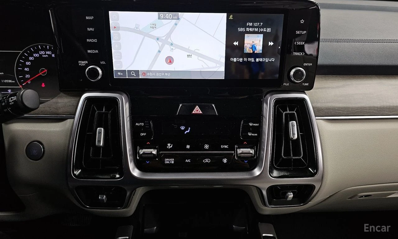 Kia Sorento 1.6 HEV Prestige 4x4* DISTRONIC* ПОДГРЕВ* ОБДУХ* , снимка 11 - Автомобили и джипове - 55656102