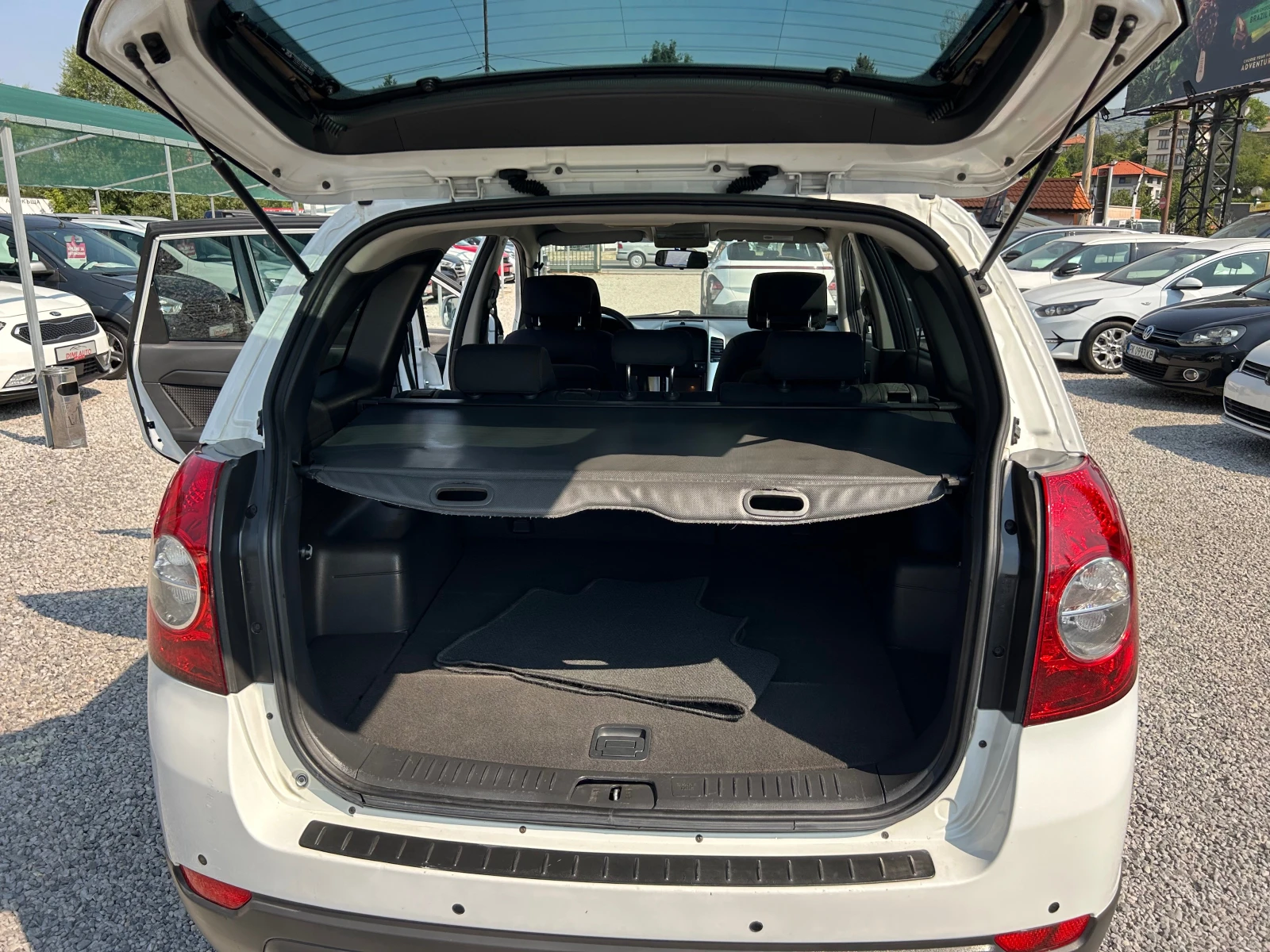 Chevrolet Captiva 2.4I 16V EURO5 GAS, снимка 12 - Автомобили и джипове - 55768530