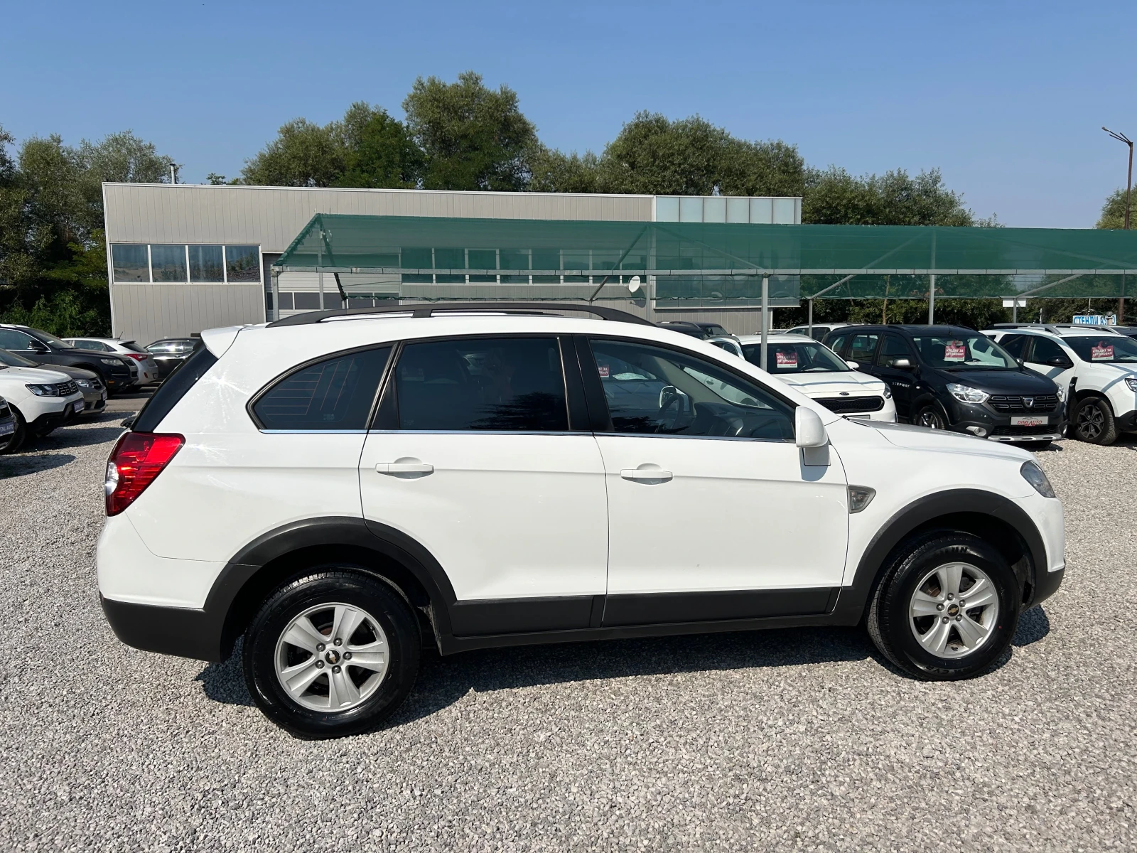Chevrolet Captiva 2.4I 16V EURO5 GAS, снимка 8 - Автомобили и джипове - 55768530