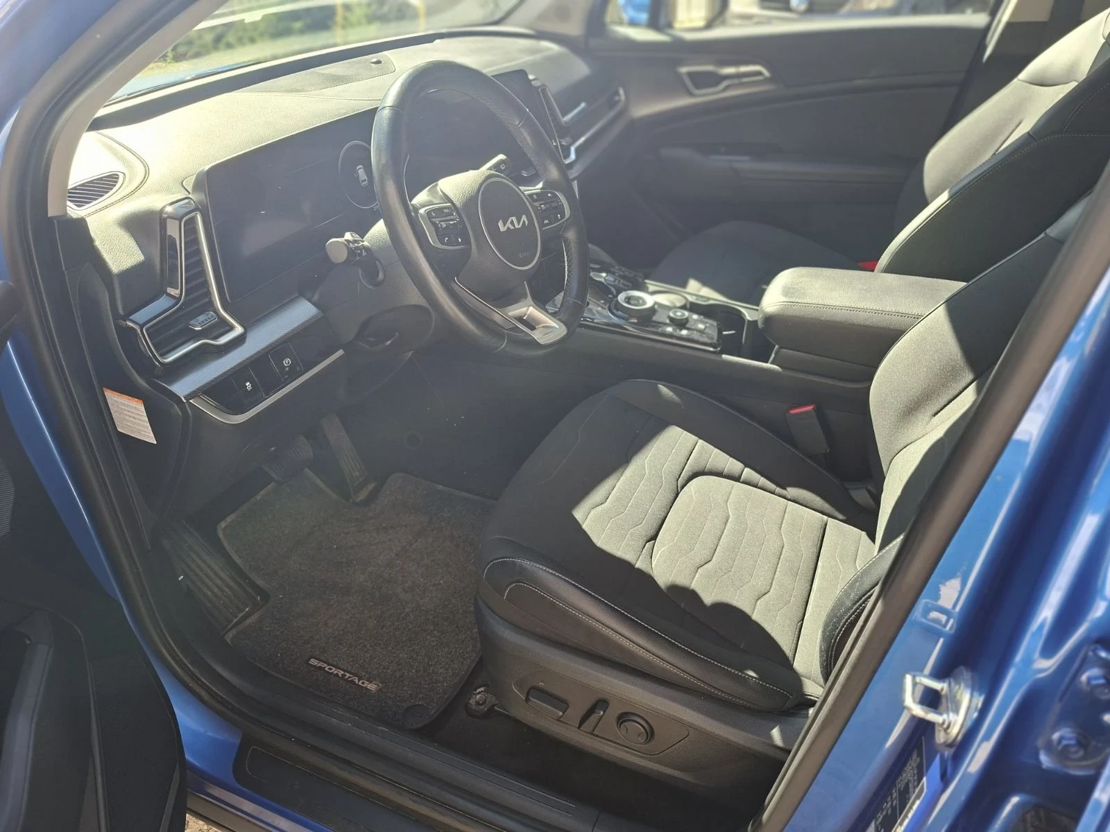 Kia Sportage, снимка 6 - Автомобили и джипове - 56465602