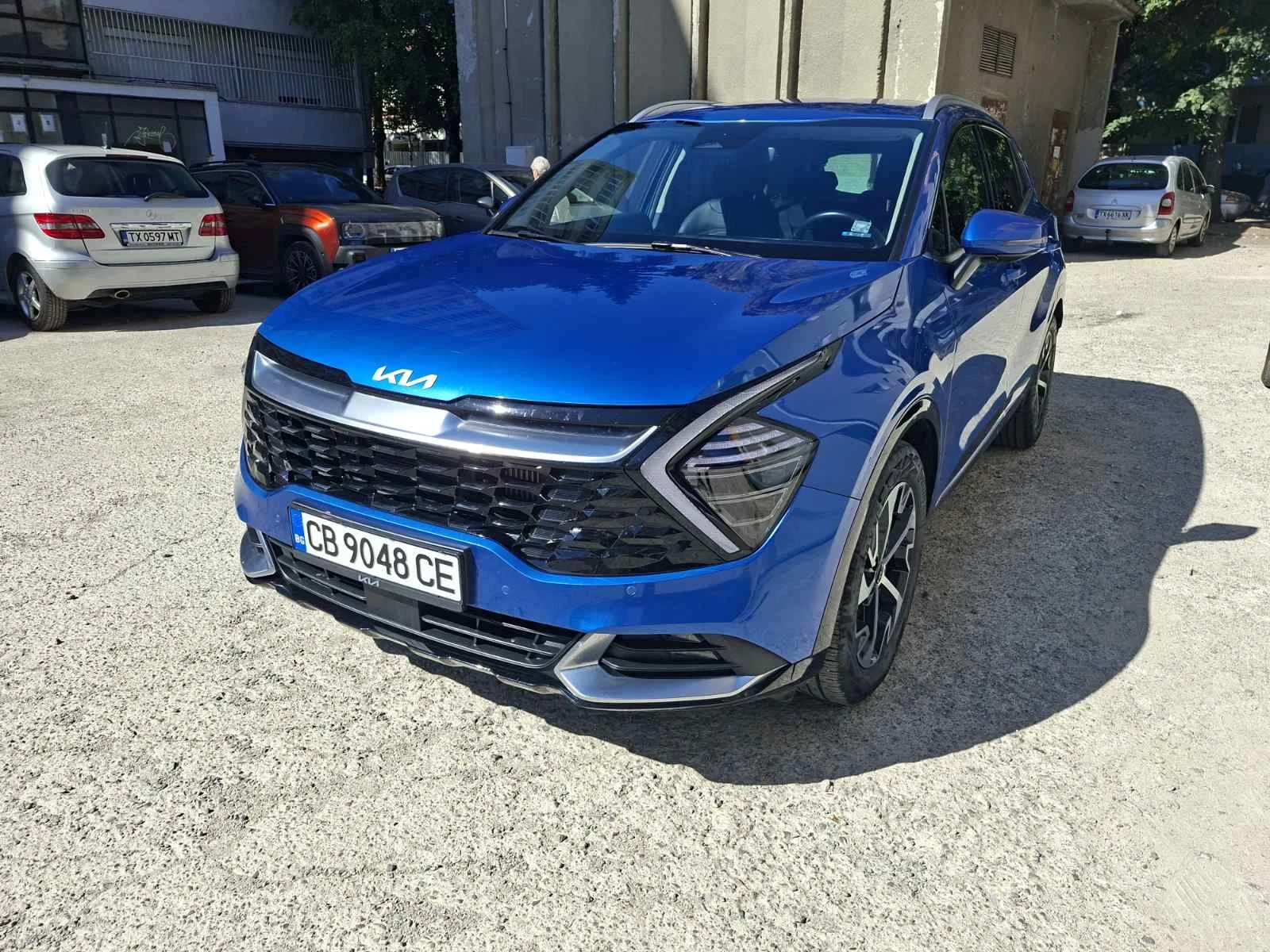Kia Sportage, снимка 8 - Автомобили и джипове - 56465602